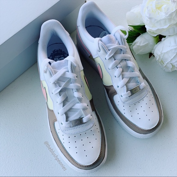 Nike Custom Air Force 1 NWT - Picture 9 of 13